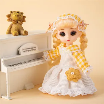 16cm BJD Boneca Figura com Roupas e Calçados Móveis 13 Juntas de Rosto Doce Lolita Princess Girl Presente de Criança Menina de Brinquedo